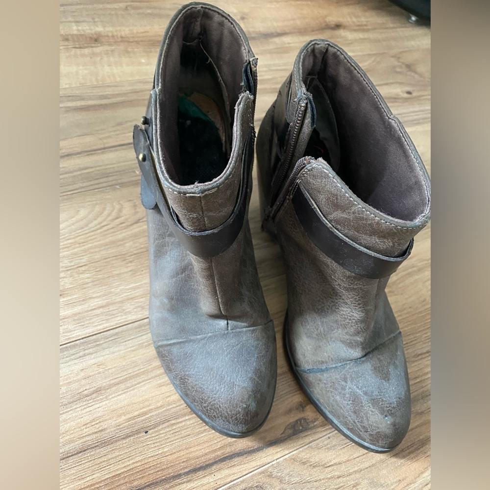 Fergie Ankle Boots